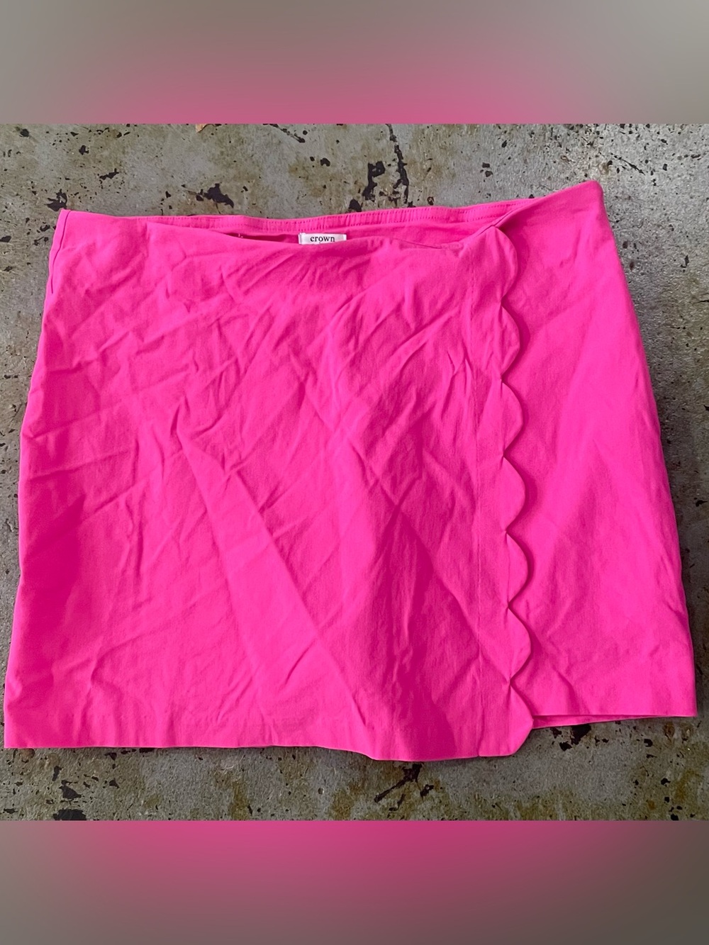 Crown & Ivy Hot Pink Mini Skort with Scalloped EdgeSize 14